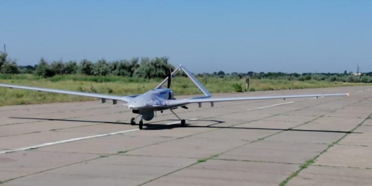 Ukrayna Deniz Kuvvetleri ilk Bayraktar TB2’yi teslim aldı