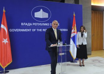 Bakan Ersoy açıkladı: Artık kimlikle seyahat edilebilecek