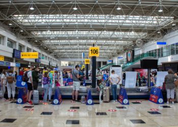 Rusya’dan Antalya’ya iki haftada 307 bin turist geldi