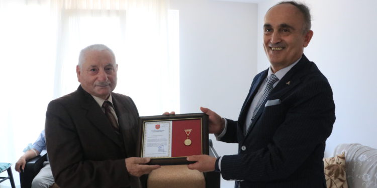 Samsunlu Uçan, TSKGV’ye 600 bin lira bağışladı