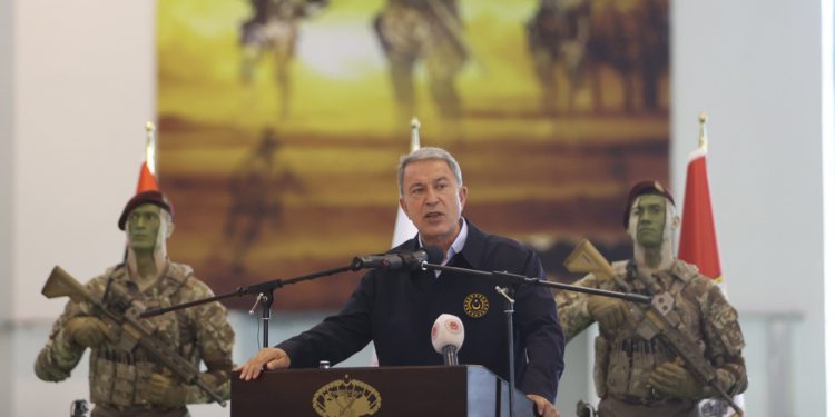 Bakan Akar: Kabil Havalimanı’nı işletmeye talibiz