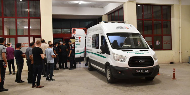 Yangın uçağında ölenlerin cenazeleri Adana’ya gönderildi