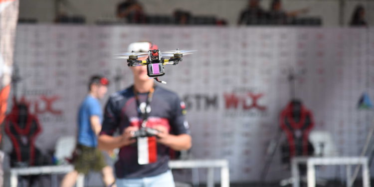 Türkiye Drone Şampiyonası’nın ikinci etabı İzmir’de başladı