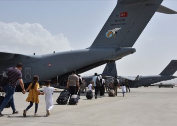 Çavuşoğlu: Afganistan’dan 1404 kişiyi tahliye ettik