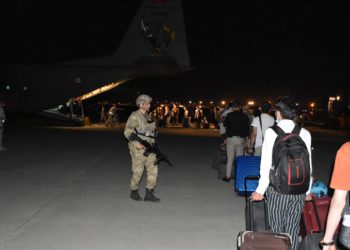 Türk vatandaşlarının Kabil’den tahliyesi sürüyor