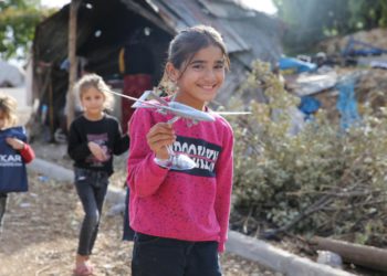 Baykar ilk deneme uçuşlarını gerçekleştirdiği köyü unutmadı