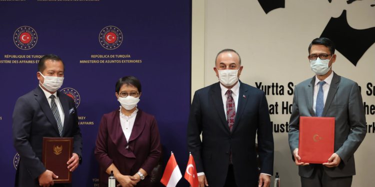 Türkiye ile Endonezya’dan seyahat koridoru anlaşması