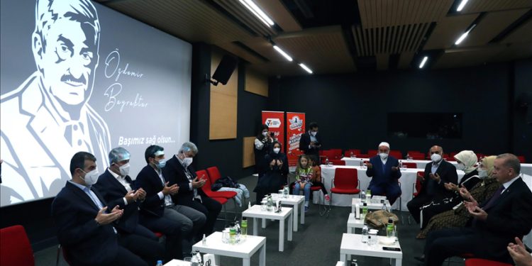 Erdoğan: Afrika’da gittiğim her yer bizden İHA, SİHA ve AKINCI istedi