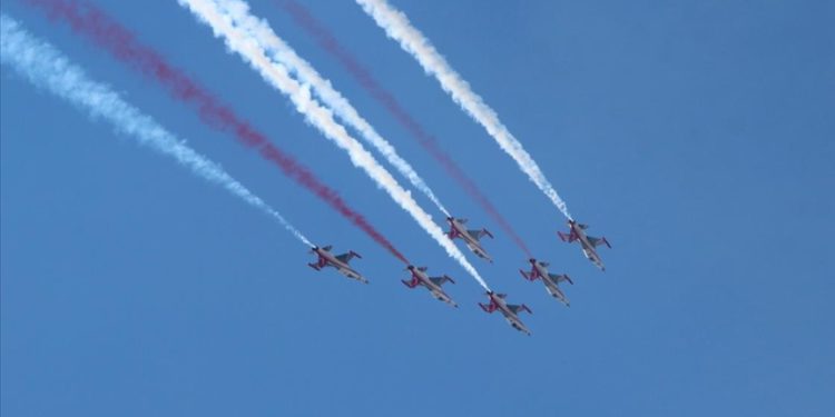 Türk Yıldızları, Fethiye’yi şenlendirdi