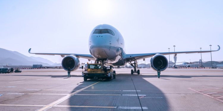 En dakik havayolları ve havalimanları kimler oldu?