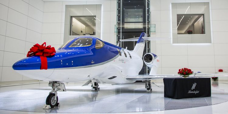 HondaJet 200’üncü uçağını teslim etti