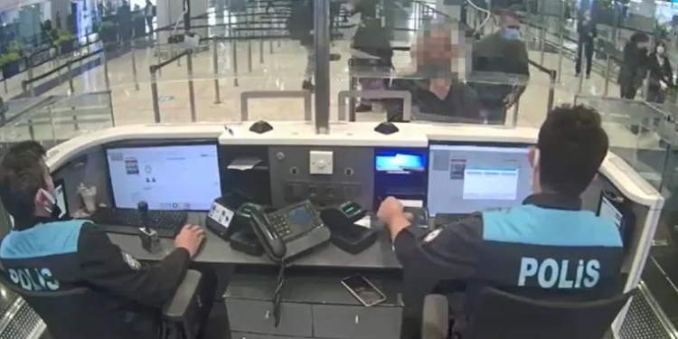 ABD ile Türkiye arasında ‘sahte pasaport’ krizi