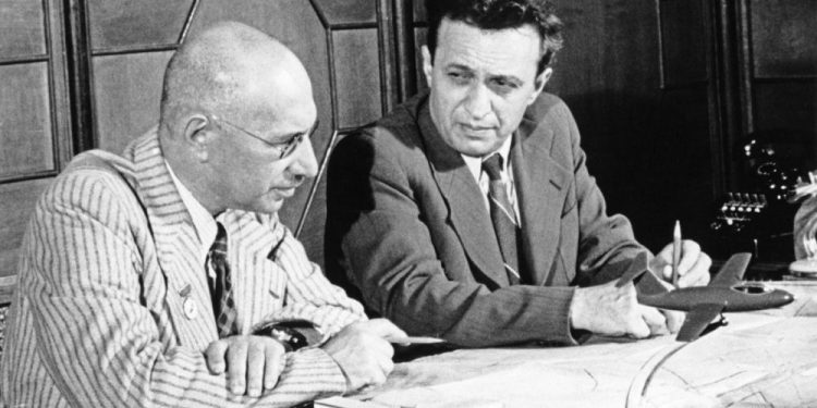 Artem Ivanovich Mikoyan ve Mikhail Iosifovich Gurevich