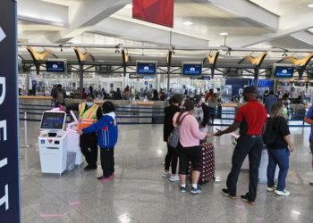 Yolcu talebinde iyileşme sürüyor