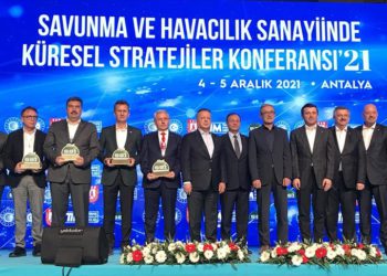 Savunma sanayisinin ihracat şampiyonları ödüllendirildi