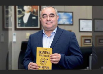 Fahrettin Öztürk 30 yıllık tecrübesini kitaba döktü