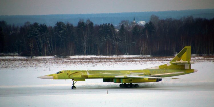 Yeniden üretilen Tu-160M ilk uçuşunu gerçekleştirdi