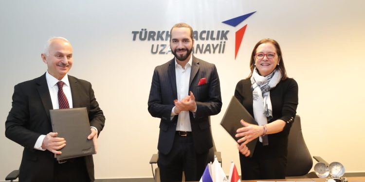 TUSAŞ, El Salvador’la uydu anlaşması imzaladı