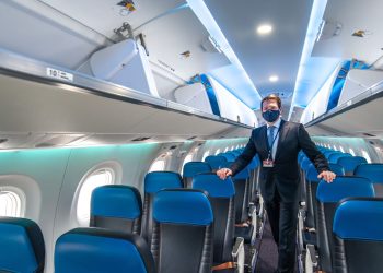 KLM CEO’su Pieter Elbers görevi bırakıyor