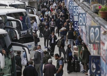 Otobüsçüler, uçak bileti fiyatlarına zam istedi
