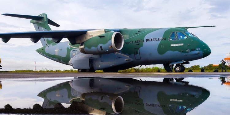 Embraer, KC-390 siparişinde indirimi onayladı