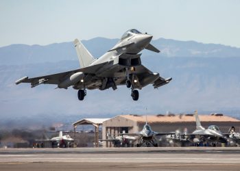 İngiliz jetlerden, Rus bombardıman uçaklarına önleme