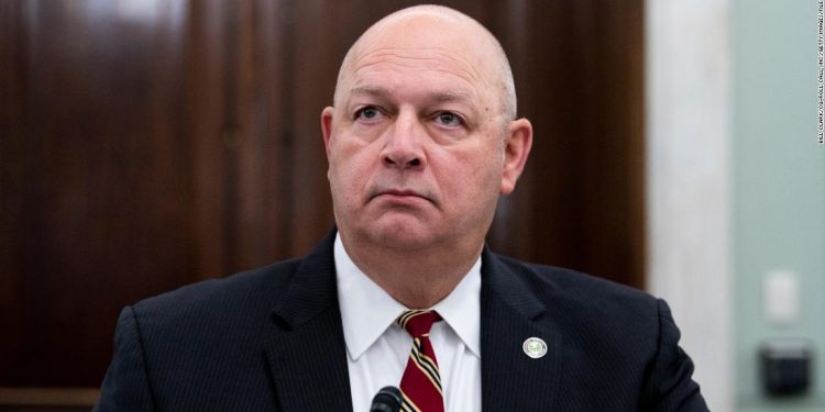 FAA Başkanı Steve Dickson istifa etti