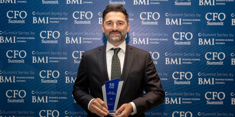 THY Genel Müdür Yardımcısı Şeker en başarılı 50 CFO arasında