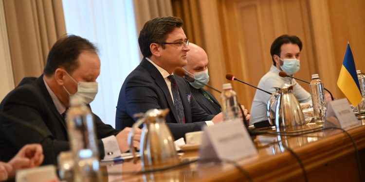 “Ukrayna’nın şu anda savaş uçaklarına ihtiyacı var!”