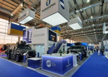 Rus ve Ukrayna silahları savunma fuarında yarışıyor