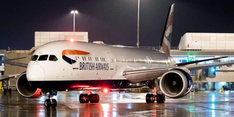 British Airways iki yıl sonra Sidney’e indi