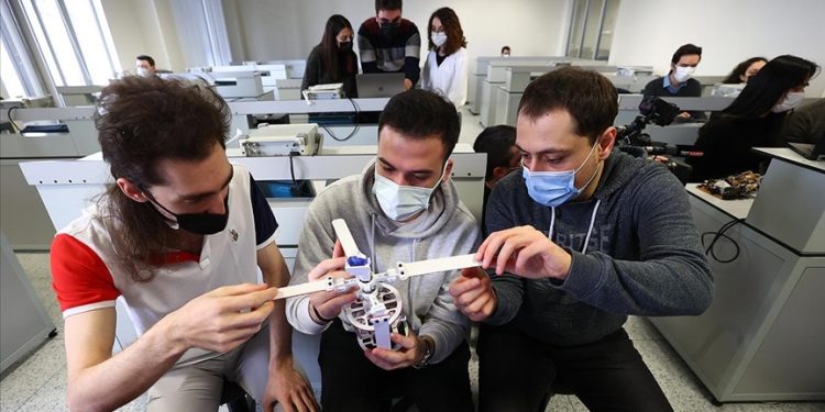 Türk öğrencilerin uydusu NASA’nın imkânlarıyla fırlatılacak