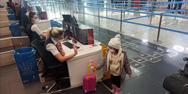 THY’den çocuklu ailelere özel kontuar hizmeti