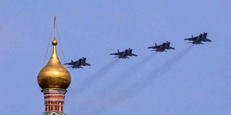 Hava araçları Zafer Günü’nde uçamadı