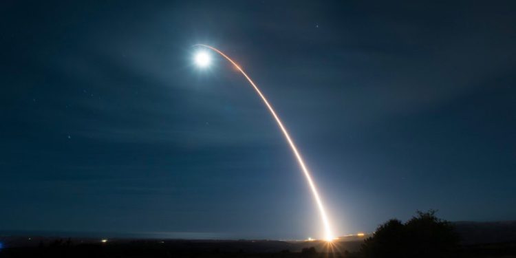 ABD’nin Minotaur II+ balistik füzesi test sırasında infilak etti