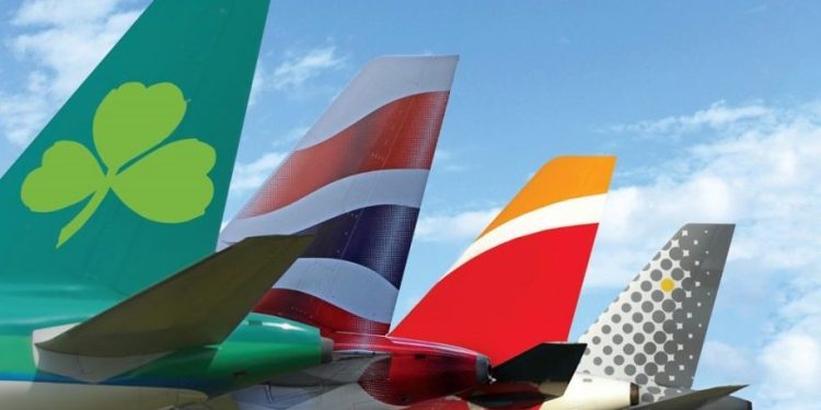 Havayolu grubu IAG ikinci çeyrekte kâra döndü