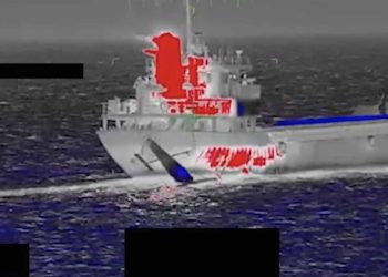 İran, ABD’ye ait insansız gemiye kanca taktı