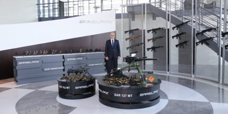 SSB Başkanı Demir, Sarsılmaz’ın silahlarını test etti