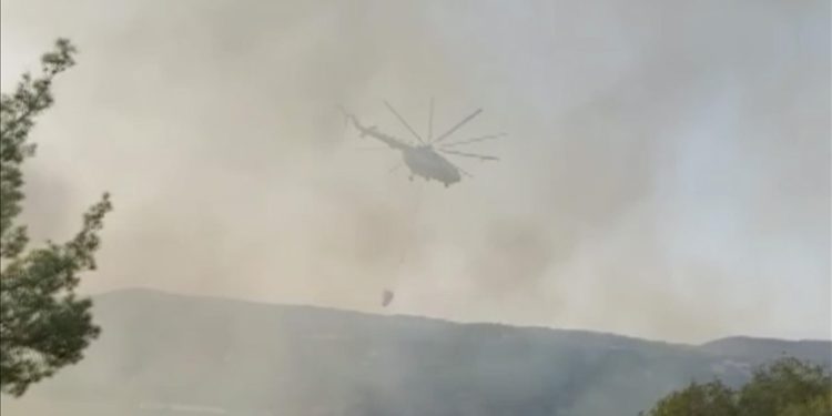 Manisa’da orman yangını çıktı: 6 hava aracı müdahale ediyor