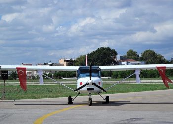 Uçaksan, eğitim uçağı ‘Troyt200’ü tanıttı