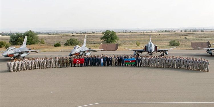 Azerbaycan’da ‘TurAz Kartalı 2022’ tatbikatı başladı
