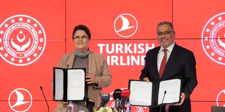 İmzalar atıldı: Şehit ve gazi yakınlarına THY’den büyük indirim