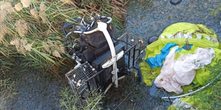 Mersin’deki polisevine saldıran teröristlerin paramotoruna ulaşıldı