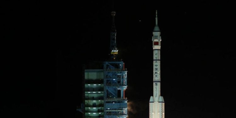 Çin, uzay istasyonuna yolladığı ilk laboratuvar modülünün montajını yaptı