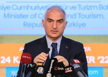 Bakan Ersoy: Turizmde Türkiye olarak Süper Lig’deyiz