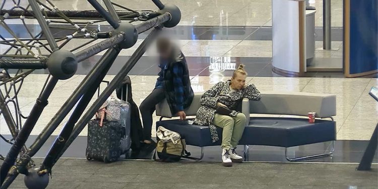 İstanbul Havalimanı’ndaki telefon hırsızlığı kameralara yansıdı