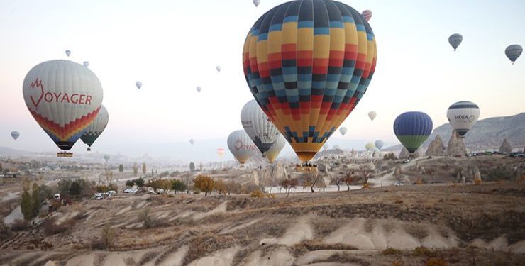 Kapadokya’daki balon uçuşlarında rekor turist sayısı