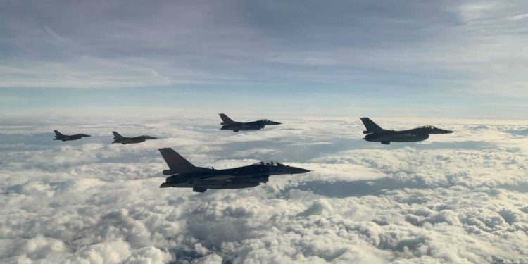 MSB: NATO hava tatbikatında Yunan F-16’ları radar kilidi attı