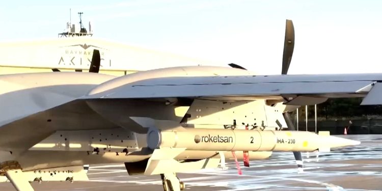 Akıncı TİHA’dan süpersonik atış: 100 kilometrelik hedef vuruldu