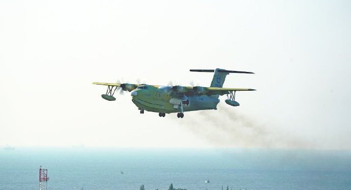 Çin, üç amfibik uçağı test ediyor